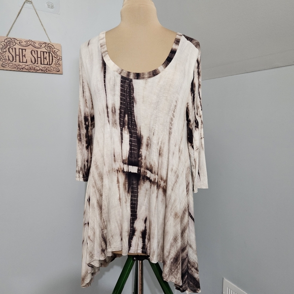 UJ Boutique Tie Dye Asymmetrical Hem Tunic Top Small Boho Stretchy - Picture 1 of 14